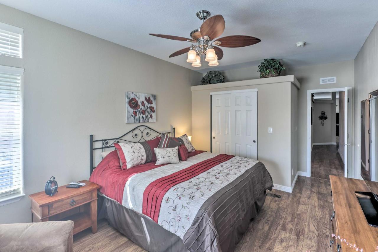 Rivers Edge Golf Condo With Beach Access And Patio! Needles Esterno foto