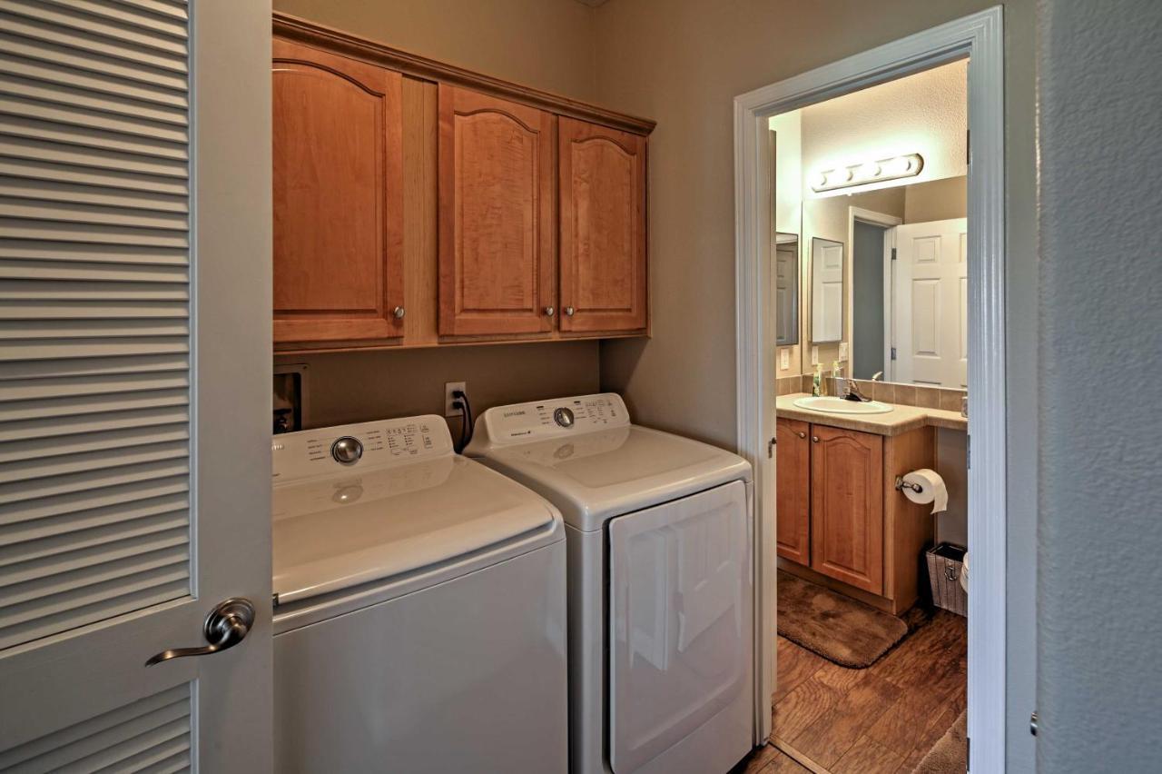 Rivers Edge Golf Condo With Beach Access And Patio! Needles Esterno foto